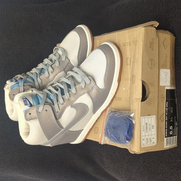 Nike Dunk Sky High Essential 'Silver lce Blue' Sneaker Wedges - Picture 2 of 11